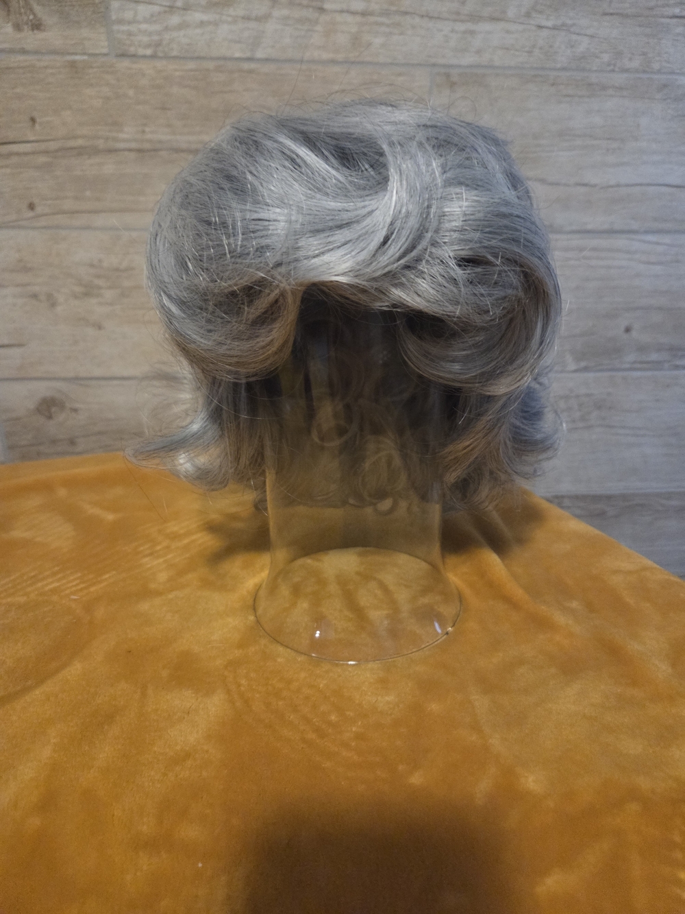 Grey Short Layered Women's Wig - Classic Style